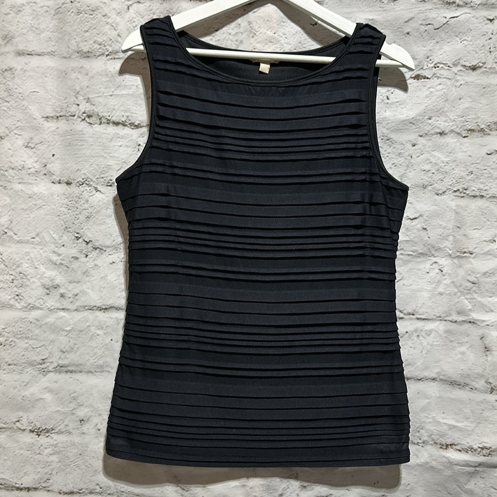 Banana Republic Black Camisole Pleated Tank size medium fully lined